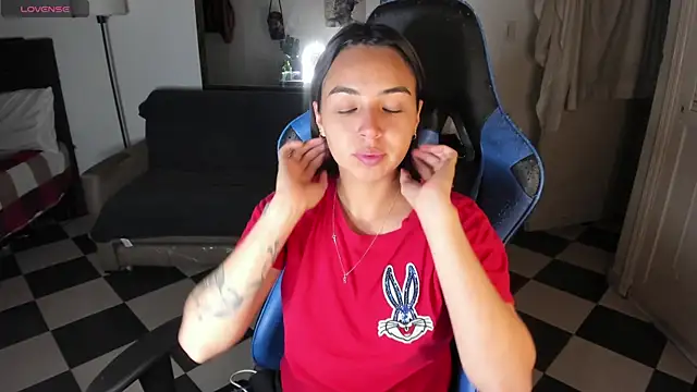 Miss Nicole online show from March 14, 1:37 am