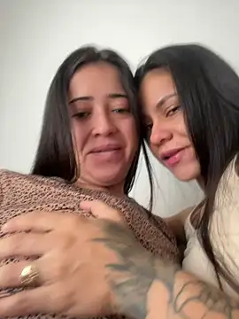 Reggie-Liam online show from December 7, 2:24 pm