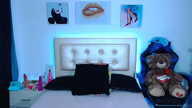 Snapshot of Jenng18 chatting on December 19, 9:49 pm Jenng18 online show from December 19, 9:49 pm