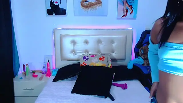 Snapshot of Jenng18 chatting on December 24, 9:22 pm Jenng18 online show from December 24, 9:22 pm