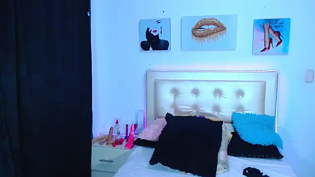 Snapshot of Jenng18 chatting on January 19, 2:25 am Jenng18 online show from January 19, 2:25 am