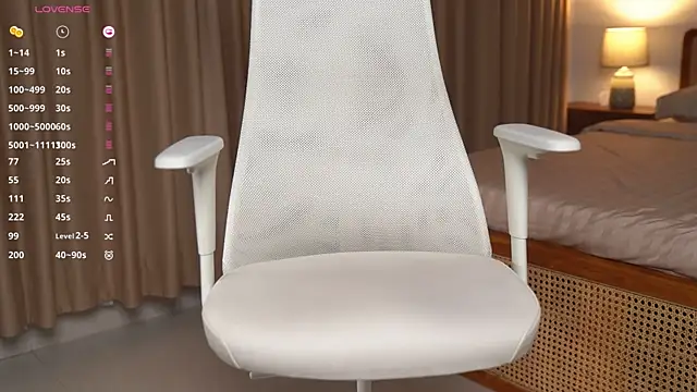 Snapshot of Vivian_cb chatting on February 14, 11:10 am Vivian cb online show from February 14, 11:10 am