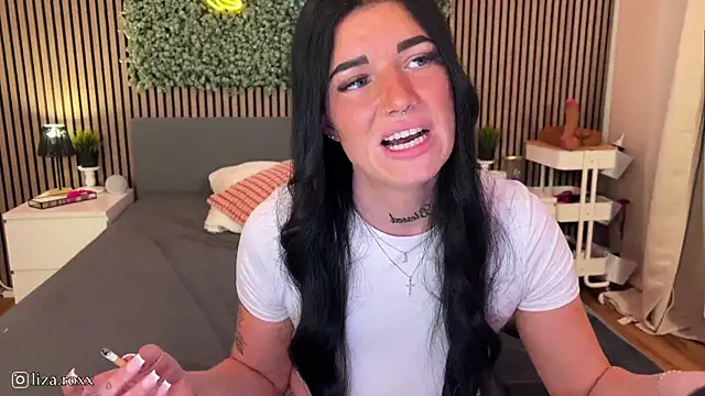 Snapshot of LizaRoxx chatting on September 18, 7:05 pm LizaRoxx online show from September 18, 7:05 pm