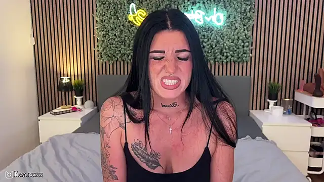 Snapshot of LizaRoxx chatting on September 22, 5:37 pm LizaRoxx online show from September 22, 5:37 pm