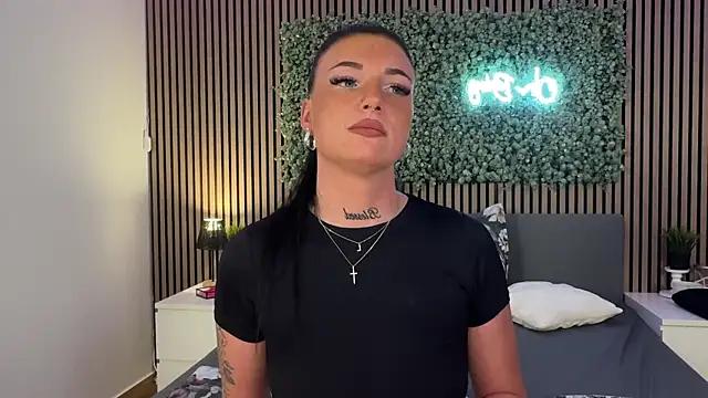 Snapshot of LizaRoxx chatting on November 9, 8:51 pm LizaRoxx online show from November 9, 8:51 pm