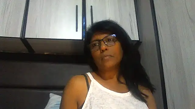 MsAttitude online show from March 3, 4:56 pm