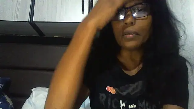 MsAttitude online show from March 14, 10:05 pm