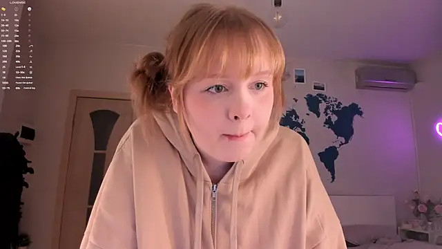 Snapshot of LisaLaas chatting on December 28, 3:26 pm LisaLaas online show from December 28, 3:26 pm