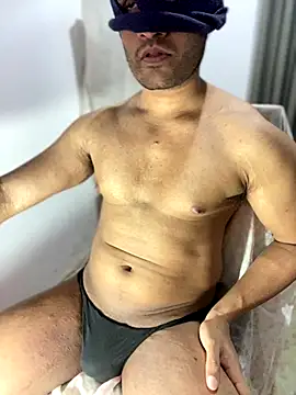 Snapshot of Lahirumadu2 chatting on December 16, 7:08 pm Lahirumadu2 online show from December 16, 7:08 pm