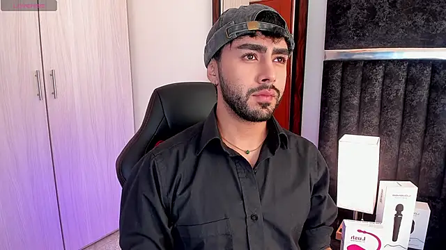 ItsMeEros online show from January 29, 9:39 pm