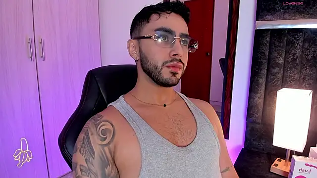 ItsMeEros online show from March 5, 10:43 pm