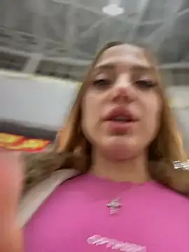 pinkstar  online show from December 26, 3:10 pm