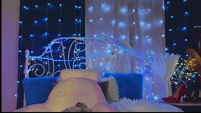 Funny Bunny online show from January 17, 1:04 am