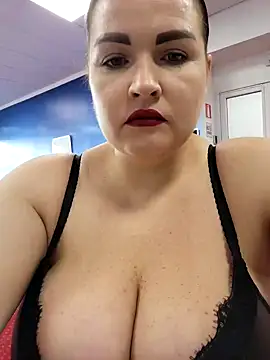 GeorgiaLerox online show from February 4, 12:44 pm