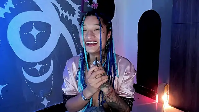 Snapshot of Eva_Lee_ chatting on December 5, 7:16 am Eva Lee online show from December 5, 7:16 am