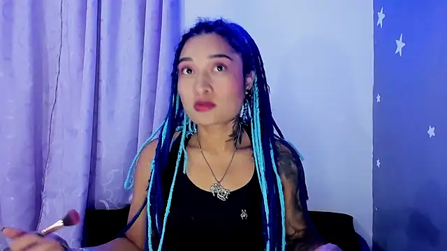 Snapshot of Eva_Lee_ chatting on December 14, 5:29 am Eva Lee online show from December 14, 5:29 am