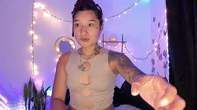 Snapshot of Eva_Lee_ chatting on February 12, 4:23 am Eva Lee online show from February 12, 4:23 am