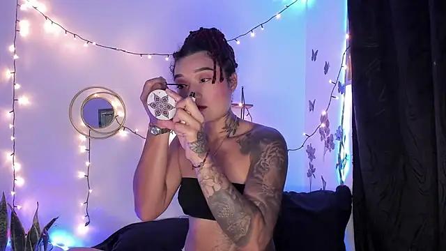 Snapshot of Eva_Lee_ chatting on February 13, 4:11 am Eva Lee online show from February 13, 4:11 am