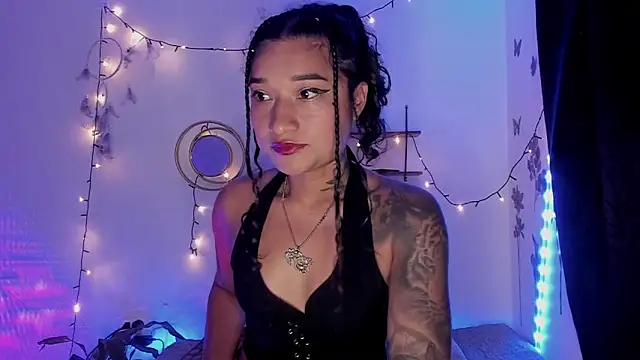 Snapshot of Eva_Lee_ chatting on March 4, 7:30 am Eva Lee online show from March 4, 7:30 am