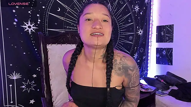 Snapshot of Eva_Lee_ chatting on October 9, 9:18 am Eva Lee online show from October 9, 9:18 am