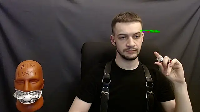 Snapshot of _Damien_thorn_ chatting on December 11, 2:19 am Damien thorn online show from December 11, 2:19 am