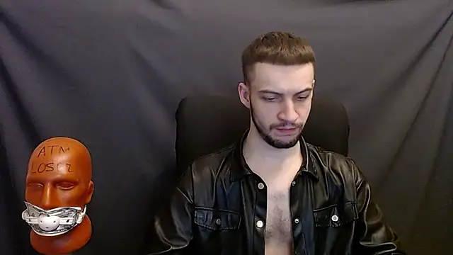 Snapshot of _Damien_thorn_ chatting on December 13, 8:15 pm Damien thorn online show from December 13, 8:15 pm