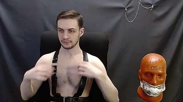 Snapshot of _Damien_thorn_ chatting on February 28, 8:39 pm Damien thorn online show from February 28, 8:39 pm