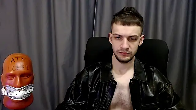 Snapshot of _Damien_thorn_ chatting on October 13, 2:44 am Damien thorn online show from October 13, 2:44 am