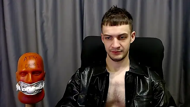 Snapshot of _Damien_thorn_ chatting on October 16, 2:56 am Damien thorn online show from October 16, 2:56 am