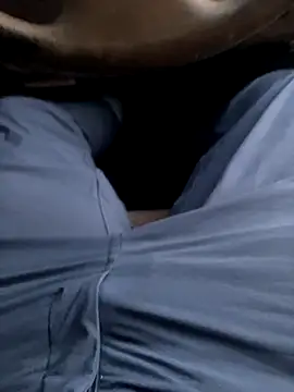 Snapshot of prekumstud chatting on September 15, 1:44 pm prekumstud online show from September 15, 1:44 pm