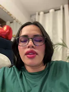 andra rose online show from February 5, 11:06 pm