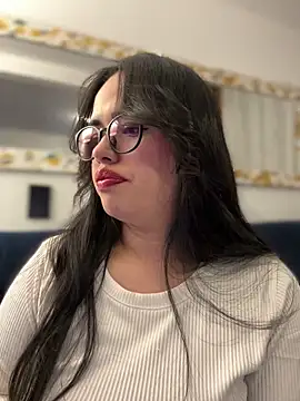 andra rose online show from February 17, 11:31 pm