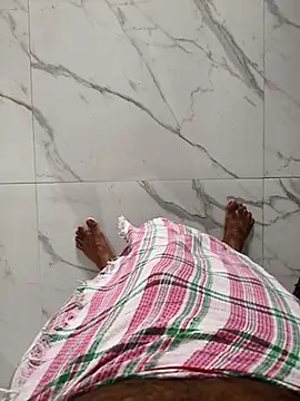 Snapshot of adicma123 chatting on February 24, 2:08 am adicma123 online show from February 24, 2:08 am