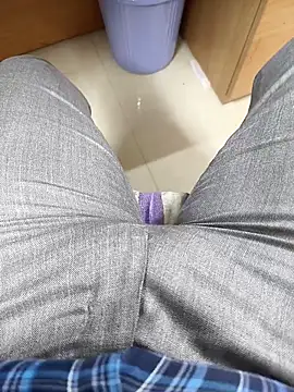 Snapshot of adicma123 chatting on September 16, 7:31 am adicma123 online show from September 16, 7:31 am