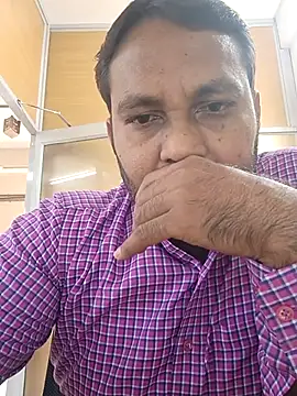 Snapshot of adicma123 chatting on September 17, 8:27 am adicma123 online show from September 17, 8:27 am