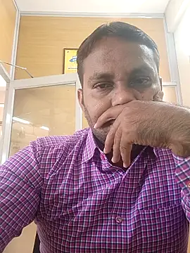 Snapshot of adicma123 chatting on October 7, 8:00 am adicma123 online show from October 7, 8:00 am