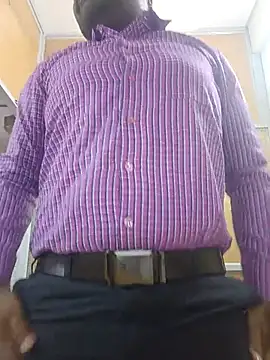 Snapshot of adicma123 chatting on October 29, 7:54 am adicma123 online show from October 29, 7:54 am