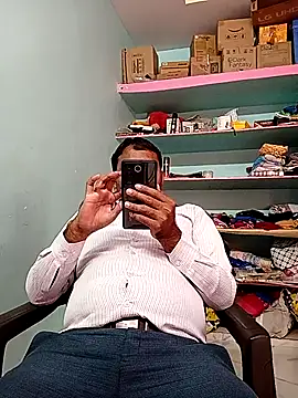 Snapshot of adicma123 chatting on November 12, 9:32 am adicma123 online show from November 12, 9:32 am