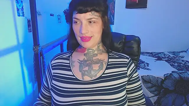 VampGirl1 online show from December 5, 5:28 pm