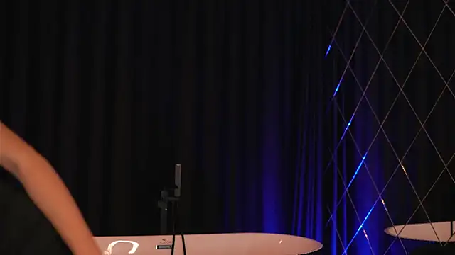 EllenKarter online show from January 18, 9:24 pm