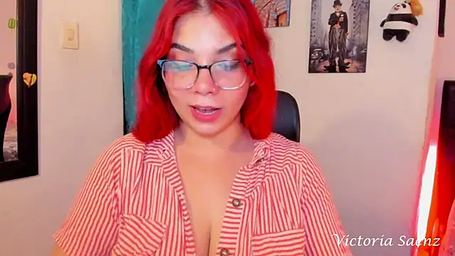 Snapshot of victoriaasaenz_ chatting on January 25, 12:59 am victoriaasaenz online show from January 25, 12:59 am