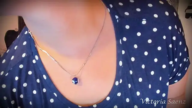 Snapshot of victoriaasaenz_ chatting on February 25, 12:58 am victoriaasaenz online show from February 25, 12:58 am