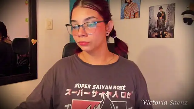 Snapshot of victoriaasaenz_ chatting on March 20, 12:40 am victoriaasaenz online show from March 20, 12:40 am