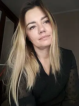 KrissSexi online show from October 16, 5:19 am