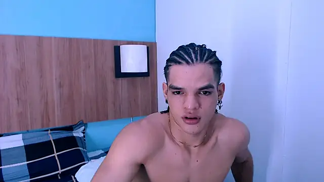 Snapshot of AlbertBernal69 chatting on January 30, 8:11 am AlbertBernal69 online show from January 30, 8:11 am