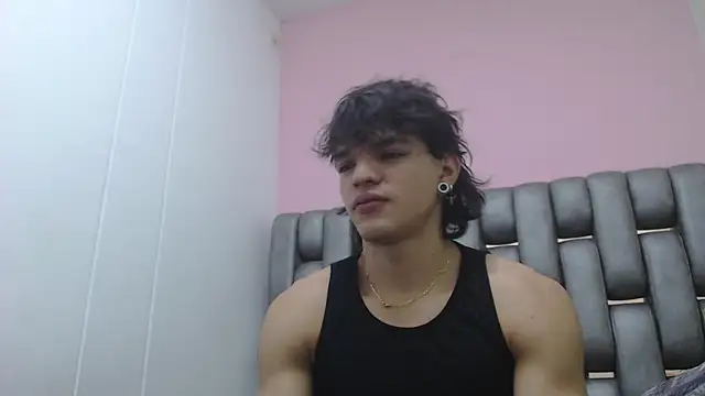 Snapshot of AlbertBernal69 chatting on March 8, 2:23 am AlbertBernal69 online show from March 8, 2:23 am