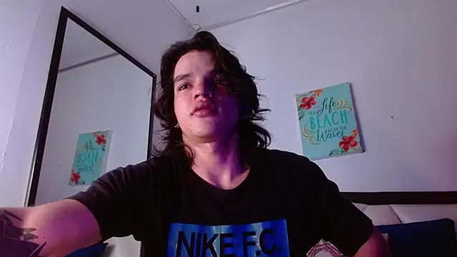 Snapshot of AlbertBernal69 chatting on September 12, 2:00 am AlbertBernal69 online show from September 12, 2:00 am