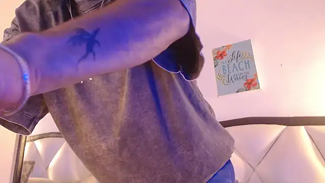 Snapshot of AlbertBernal69 chatting on November 15, 10:59 pm AlbertBernal69 online show from November 15, 10:59 pm