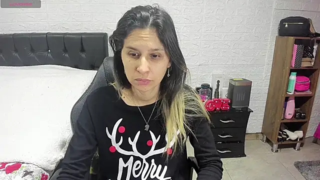 lauren ashlee online show from December 31, 1:19 pm