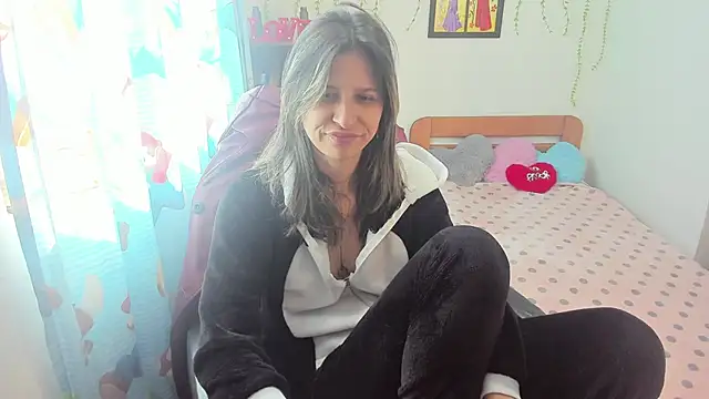 lauren ashlee online show from September 20, 1:34 pm